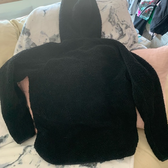 Fluffy black American eagle zip up sweater - Picture 3 of 4